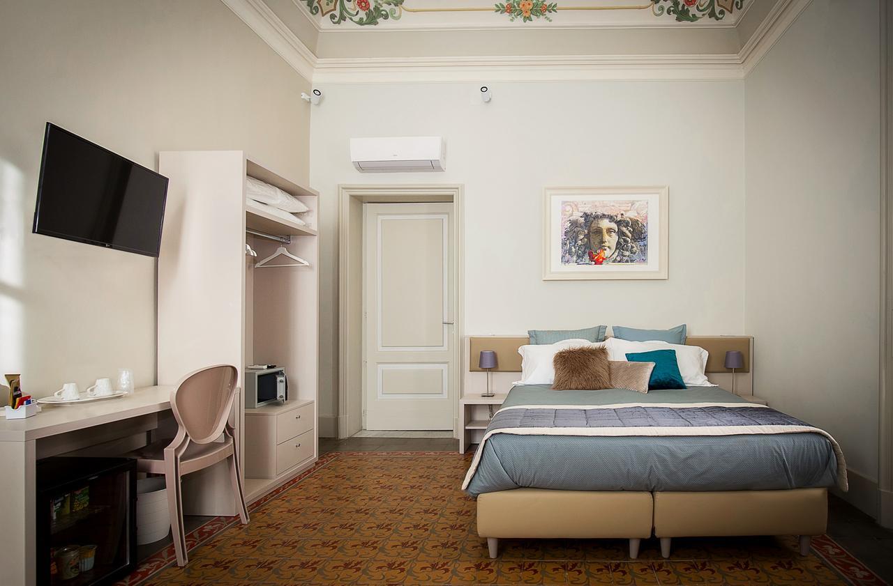 Magione Del Re Hotel Catania Bagian luar foto